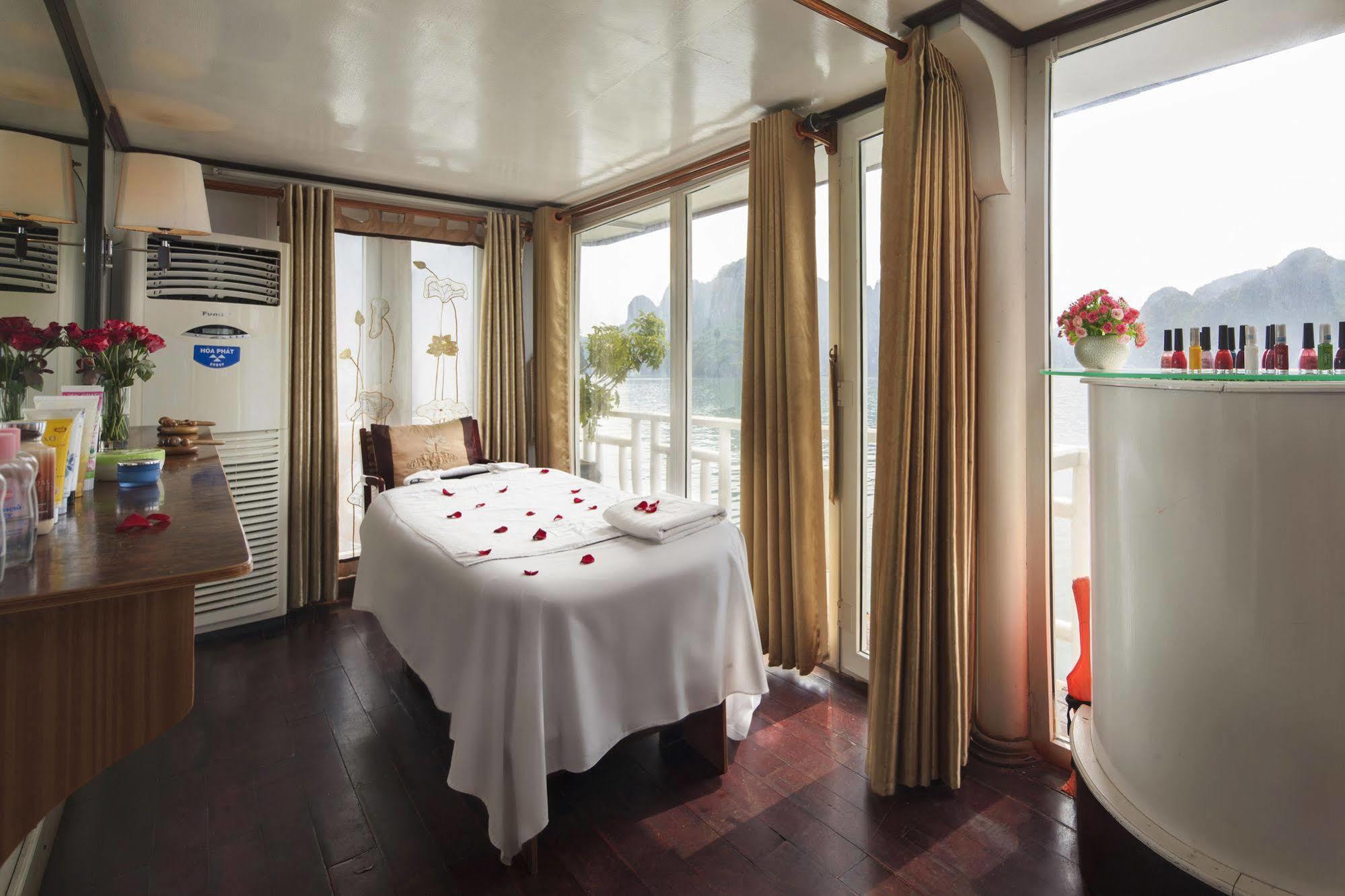Hotel Bellezza Boutique Cruises à Hạ Long Extérieur photo