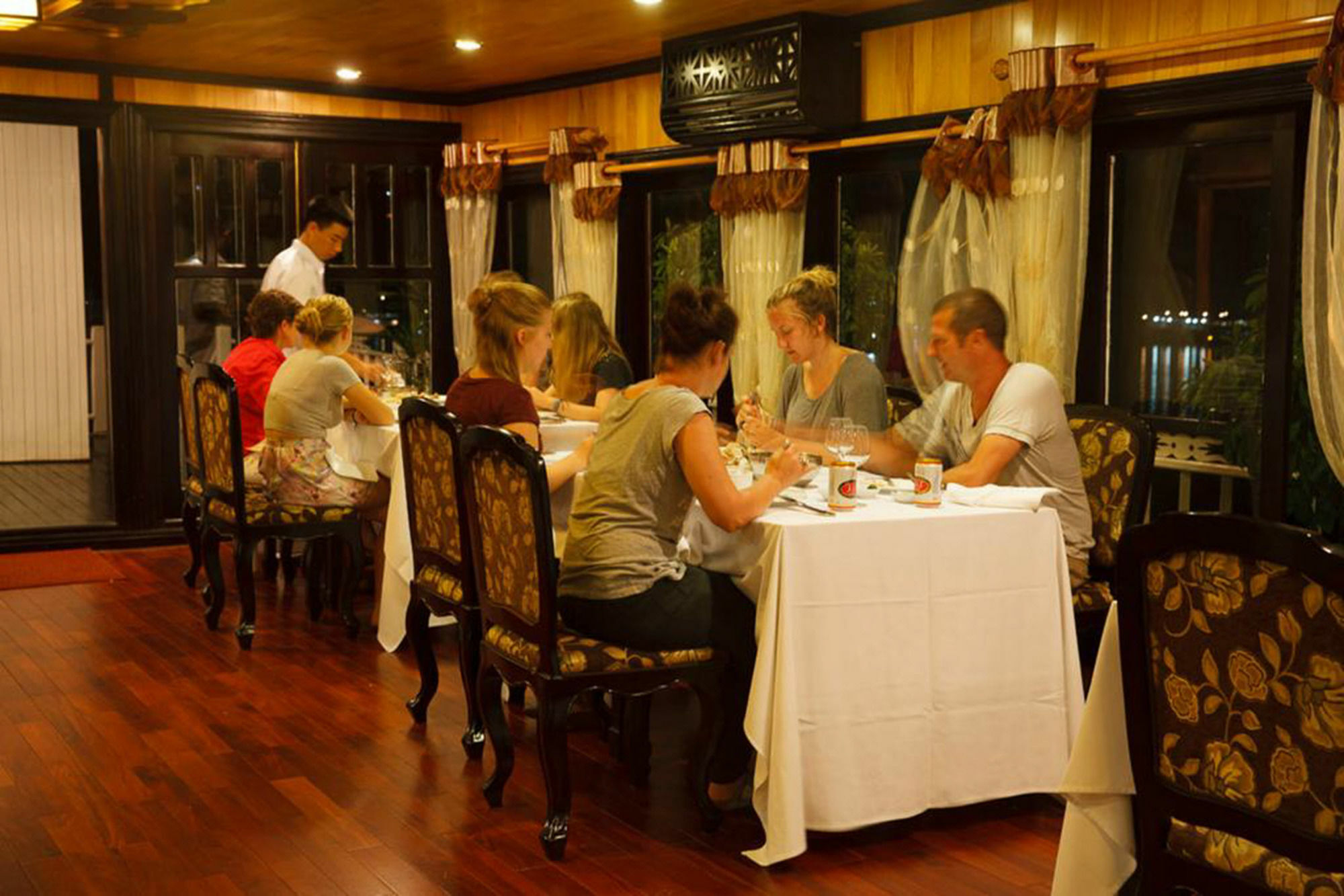 Hotel Bellezza Boutique Cruises à Hạ Long Extérieur photo