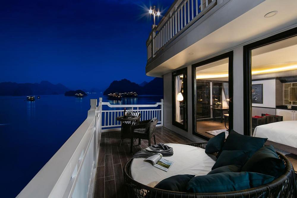 Hotel Bellezza Boutique Cruises à Hạ Long Extérieur photo