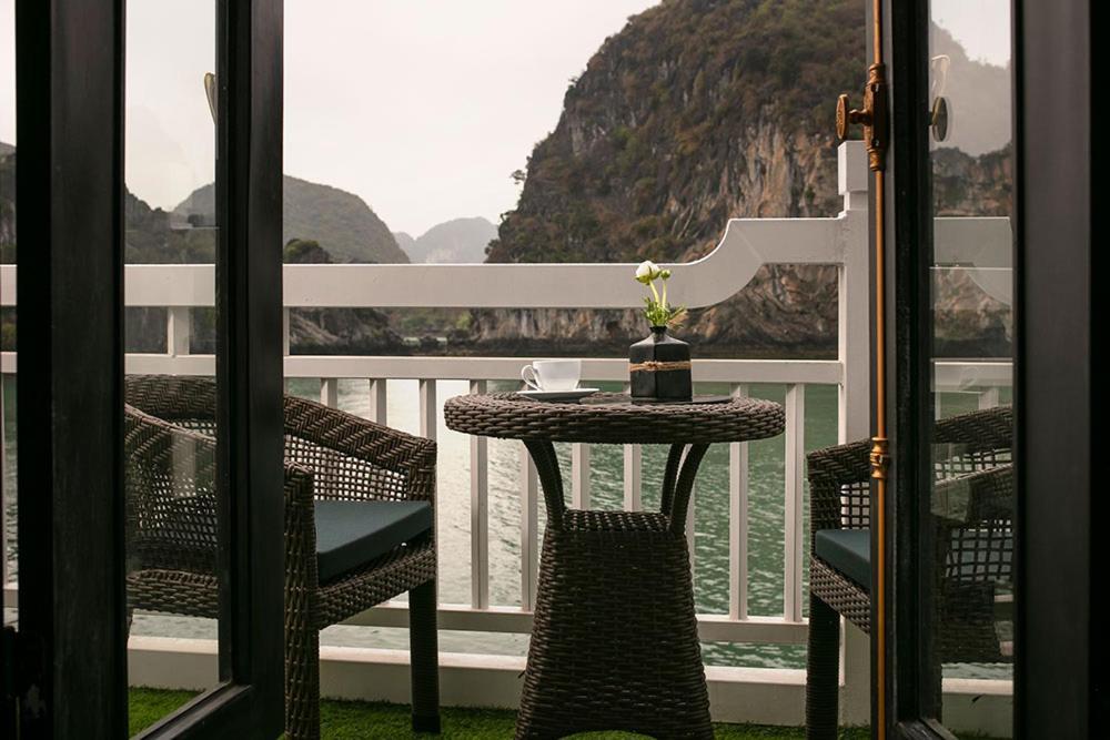 Hotel Bellezza Boutique Cruises à Hạ Long Extérieur photo
